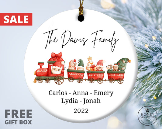 Family Christmas Ornament with Names, Personalized 2026 Family Tree Christmas Ornament, Custom Christmas Gift, Family Keepsake Ornament