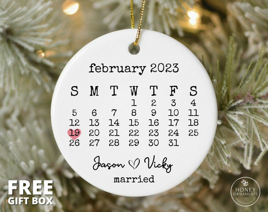 Personalized Wedding Date Ornament, First Christmas Gift (Free Gift Box)