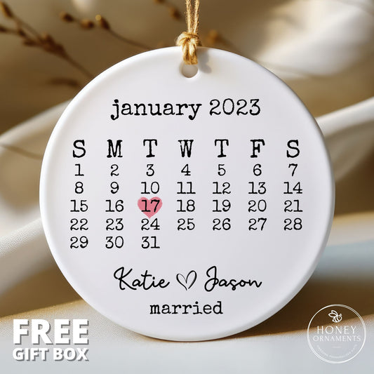 Personalized Engagement Gift, Married Ornament, Anniversary Gift, Newly Married Gift, Wedding Date Gift, Our First Christmas Calendar Gift