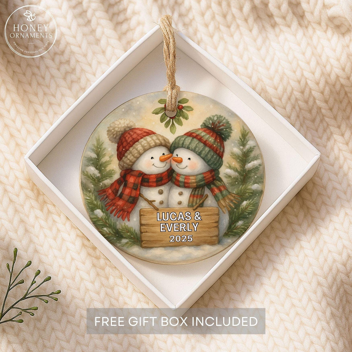 Personalized Kissing Snowman Couple Ornament with Custom Names, Newlywed Wedding Ornament, First Christmas Keepsake Engagement Gift
