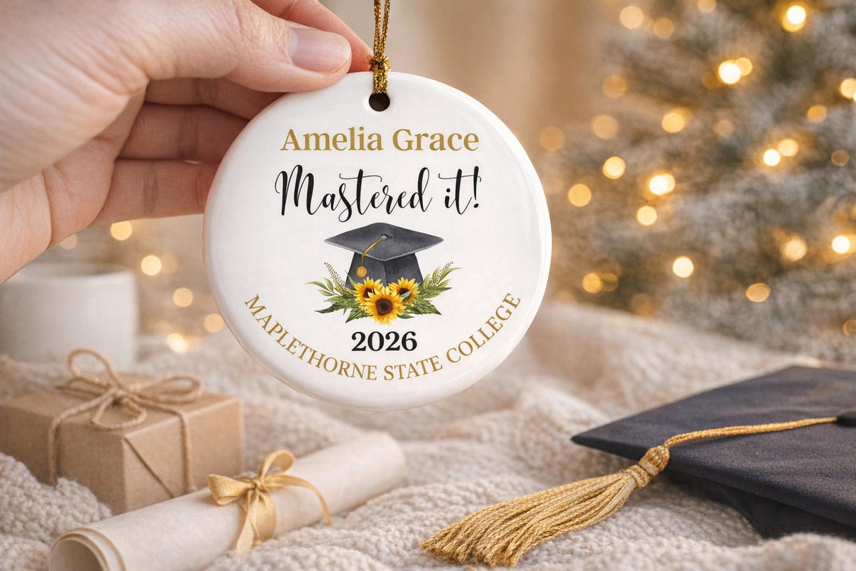 Personalized Mastered It Graduation Ornament, Class of 2026 Gift, Custom University Graduation Cap Keepsake for Him and Her